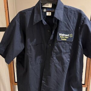 Officially issued Walmart Auto Care Center button-up size 16.5-see measurements
